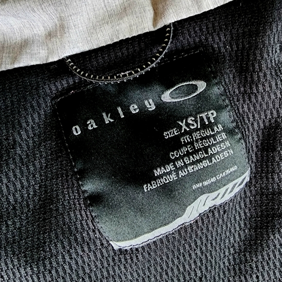 OAKLEY Green Camo Snowboard Jacket XS (EUC) - Picture 10 of 14